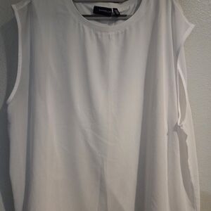 Rafaella White Sleeveless Lined  Tank Top 2X